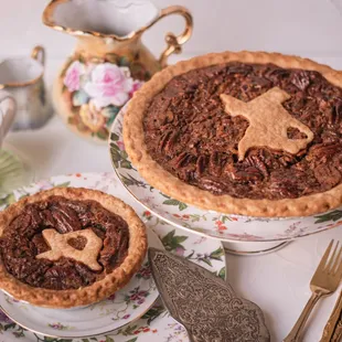 Rhoda's Famous Pecan Pie
Can be special ordered with bourbon or chocolate