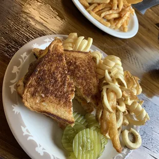 Judy&apos;s Cafe