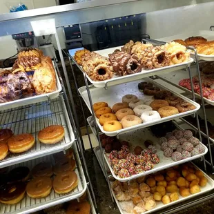 donuts, dough desserts, food