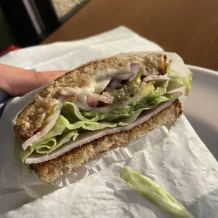 Sandwich with turkey and everything