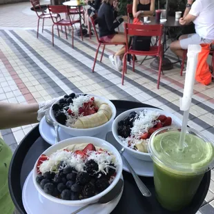 Açaí Bowls and special green juice !!