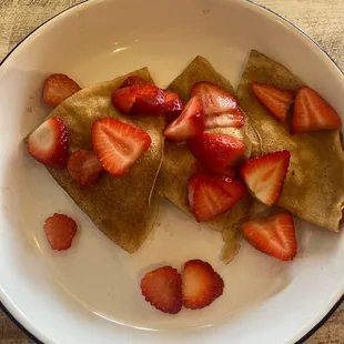 313. Strawberry Banana Crepes