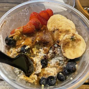 Overnight oatmeal bowl