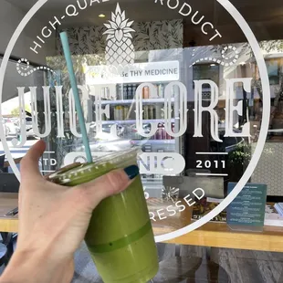 Tropi-Kale Smoothie