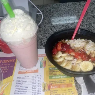Food/drinks are very delicious. Very friendly staff, Pictured is an açaí bowl and strawberry and banana smoothie