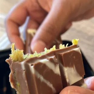 Kanafa Chocolate Bar