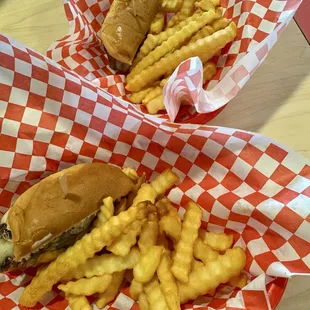 02.17.25 Mushroom &amp; Swiss Burger (split)