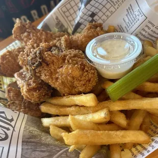 Fried chicken wing platter with fries