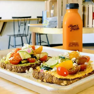 Open-faced Shirazi Toast &amp; Miss Sunshine fresh Juice!!