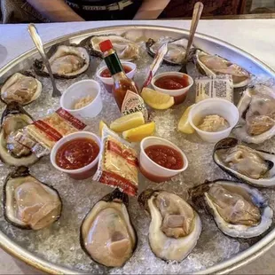 It&apos;s oyster season now. Come to try it