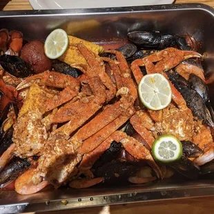 This is the best seafood restaurant I've had in this city, great service