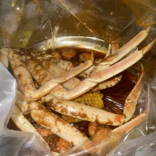 Monday special: 1b musses(missing) 1lb snow crabs 1lb of shrimp comes with 1 corn and 2 potatoes