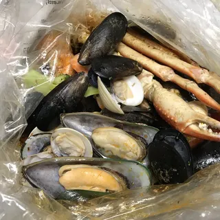 Snow Crab Legs (1 lb)