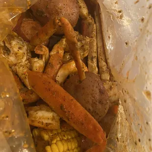 1/2 lb snow crab, 1/2lb shrimp, 1/2 lb sausage