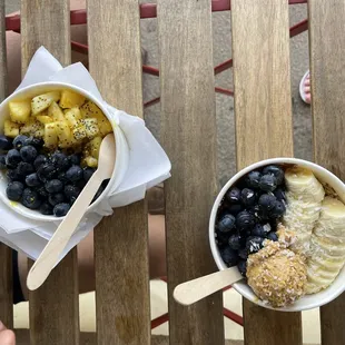 Thunder bowl &amp; hello yellow bowl