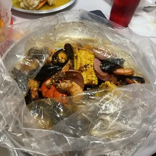 Muscles, sausage, corn, &amp; crab