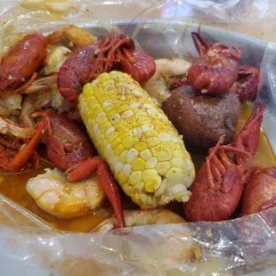 corn, potatoes, corn on the cob, potatoes, corn on the cob, corn on the co