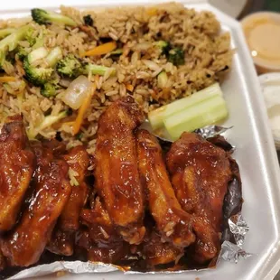 Spicy BBQ wings with vegetable fried rice