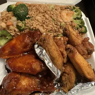 10 wings with shrimp fried rice combo (i added broccoli) wing flavors were spicy bbq &amp; lemon pepper i loved them !
