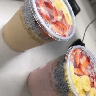 Big Monkey &amp; Happy Strawberry Yogi Bowls