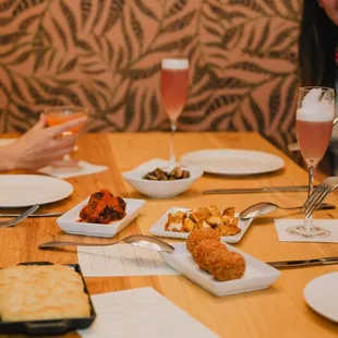 chicken, food, chicken wings, chicken wings and fried chicken, fried chicken, poultry, fried chicken wings, bbq chicken, bbq wings