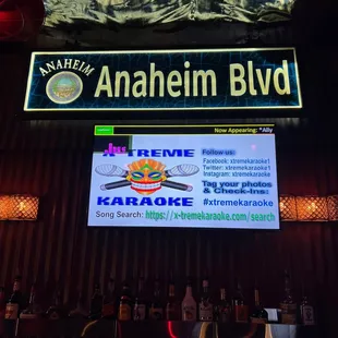 an analein blvd sign