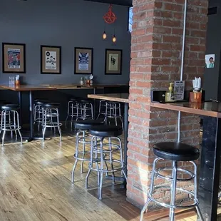 Great casual rustic industrial look