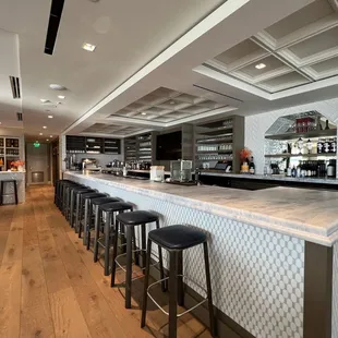 Private Bar in the Veuve Lounge