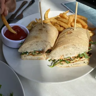 The sandwich came with perfect French Fries