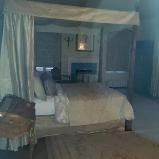 Same spirit hanging out in the house