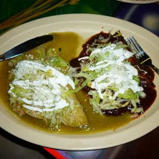 Enchiladas Verdes y Enchiladas en mole Poblano