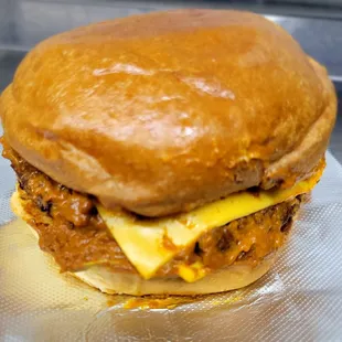 Julians Chili cheese Burger