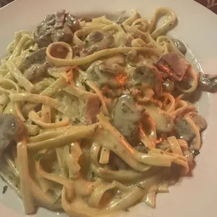 Fettuccine Alfredo
