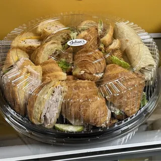 Sandwich platter of 12