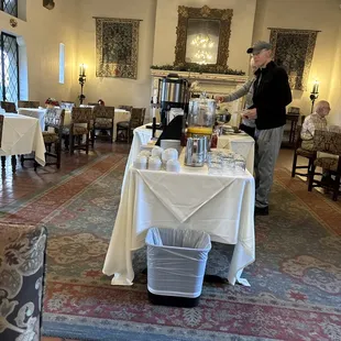 Complimentary breakfast for overnight guests