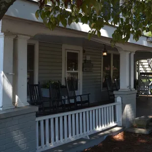Front Porch (Stoop)