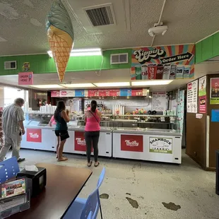 Area where you place your order. Payment taken off to the right.