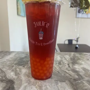 Fruit tea with popping bubbles