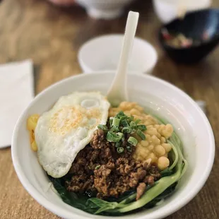 Gound pork &amp; pea noodle