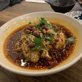 口水鸡Cold Chicken in Spicy Sauce (Boneles)