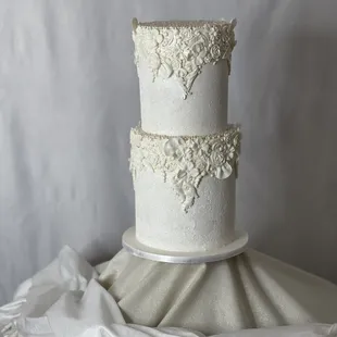 Bas relief sculptural wedding cake