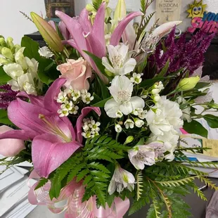 Beautiful sympathy arrangement.