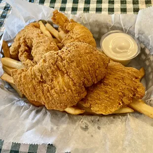 Chicken tenders and fries dinner