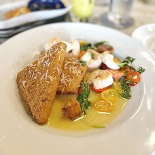 Shrimp and Fried Polenta Cakes