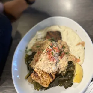 Grilled Salmon with Horseradish Hollandaise