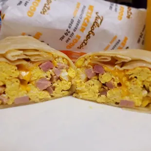 Egg, ham, cheese and pico de gallo breakfast burrito