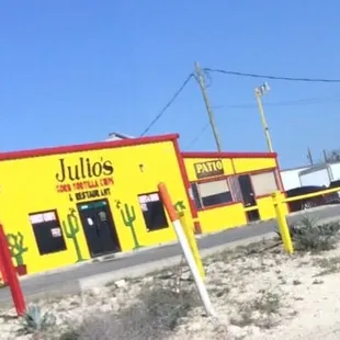 must make a trip here every time I'm in  my home town Best Chips n Great Food....