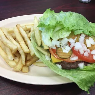 Ask Julio for the lettuce wrap burger (lettuce instead of buns). It&apos;s was great!