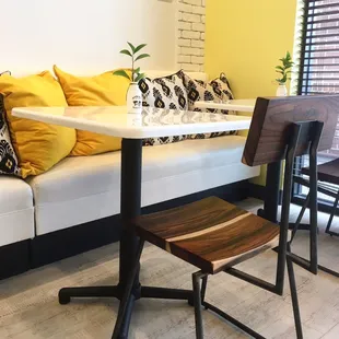 Love the decor