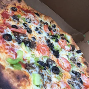 The Ultimate Veggie Pizza!
